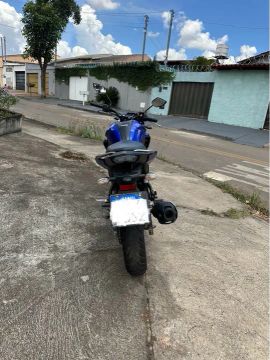 Moto Yamaha FZ25 2023