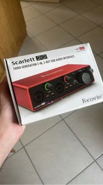 Interface Focusrite 2i2 3ª Geração