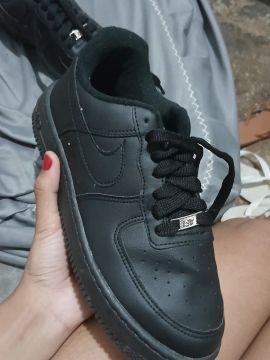 Vendo tênis.