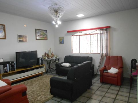 AMPA CASA NO 4 DE JANEIRO.