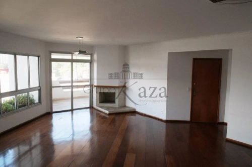 Oportunidade - Apartamento - Vila Sanches - Residencial Solar dos Ipês - 4 Dormitórios - 1