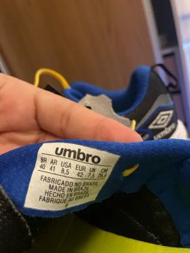 Tênis Futsal Umbro - Tamanho 40
