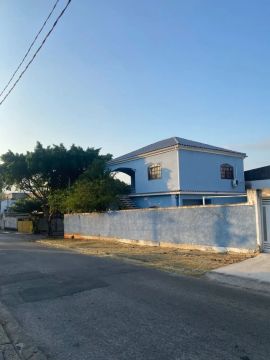 Casa com 4 dormitórios, em Campo Grande. &#128308; VENDO EXCELENTE CASA DUPLEX NA VILA NOV
