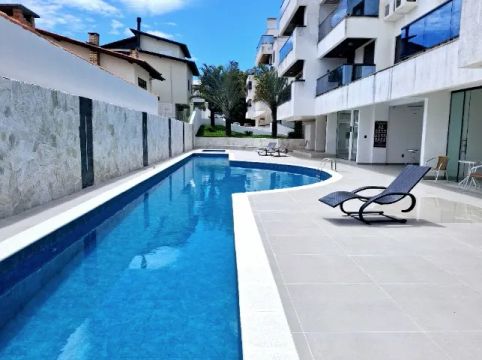 Alugo apartamento 2 quartos mobiliado a 200m da praia em Florianópolis