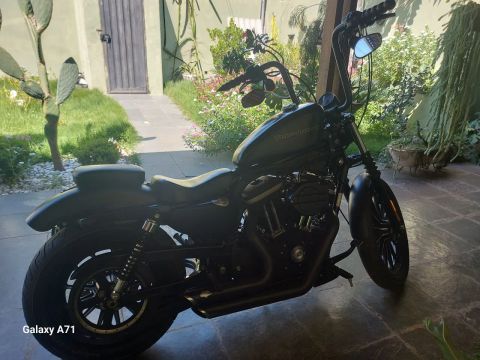 Harley davidson XL 883N IRON