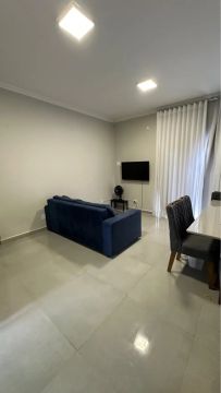 Vendo apt edifico Cuniã 