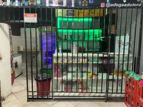 Balcão em MDF para Adegas 