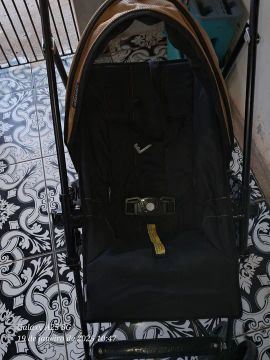 Carrinho de Bebê Dobrável - Preto