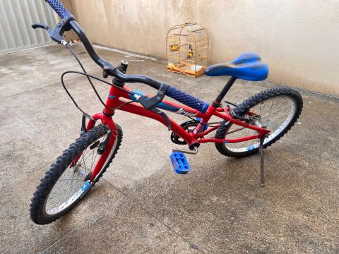 Bicicleta Infantil Vermelha aro 20