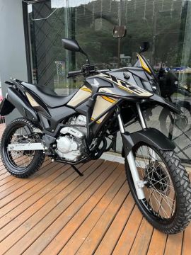 XRE 300 2022 ADVENTURE VENDO NO BOLETO FINANCIO