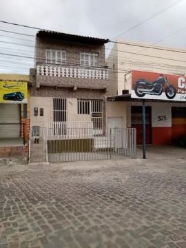 CASA/Prédio com 2 andares para venda em Senhor do Bonfim-Ba