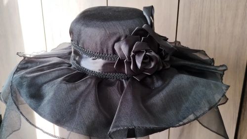 Chapéu Feminino Preto com Renda