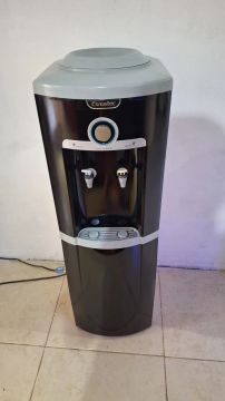 Bebedouro de água Esmaltec Gelágua