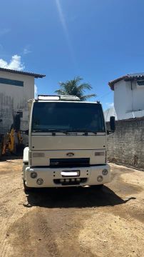 Caçamba Ford cargo 2422E