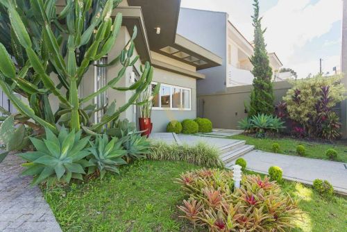 Casa com 4 suítes, 437m² no Jardim Social
