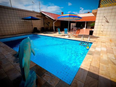 Casa com piscina para temporada