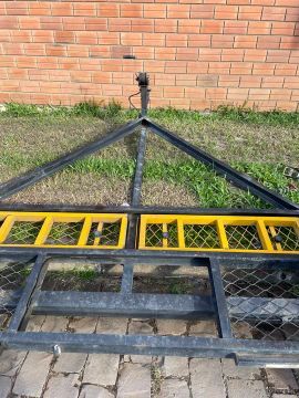 Reboque asa delta para carros