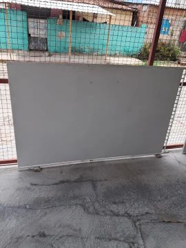 Vendo portão de aço 