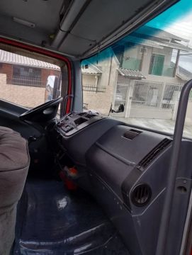 Caminhão Atego 1315