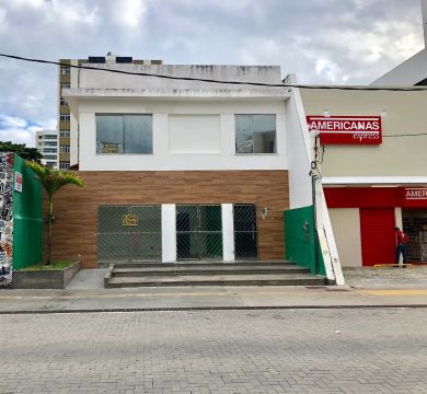 Casa Comercial na Barra na Av. Marques de Leão - Próximo ao farol da Barra