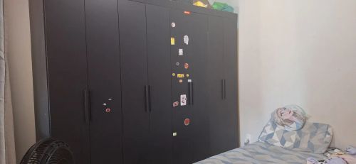 Guarda-roupa de 6 portas preto