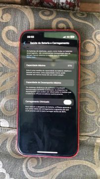 iPhone com bateria em ótimo estado