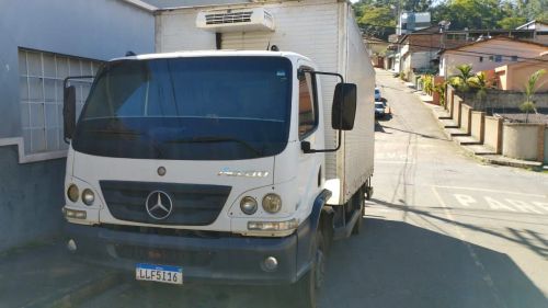 Caminhão Mercedes-Benz Acelo 1113 Baú