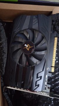 RTX 750 seminova
