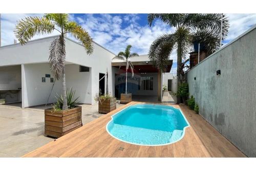 Apresentação Casa de Alto Padrão - Rua Pinheiro Machado, 2503 - Centro de São Miguel do Gu