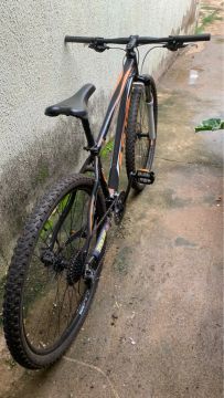 Bicicleta Mountain Bike