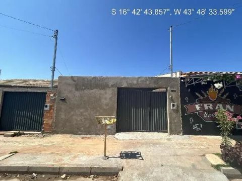 Oportunidade Única em MONTES CLAROS - MG | Tipo: Casa | Negociação: Leilão | Situação: Imó