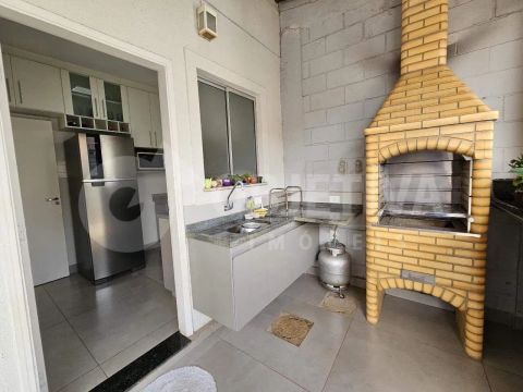 Casa em Condomínio para aluguel, 3 quartos, 1 suíte, 2 vagas, TUBALINA - UBERLANDIA/MG
