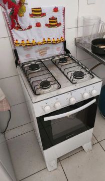 Fogão 4 bocas, acendimento manual