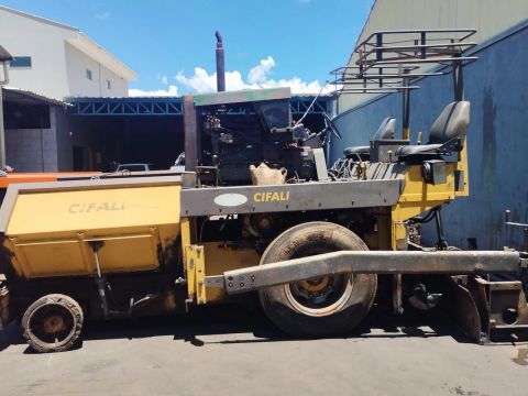 Vibroacabadora Cifali Usada modelo SA11