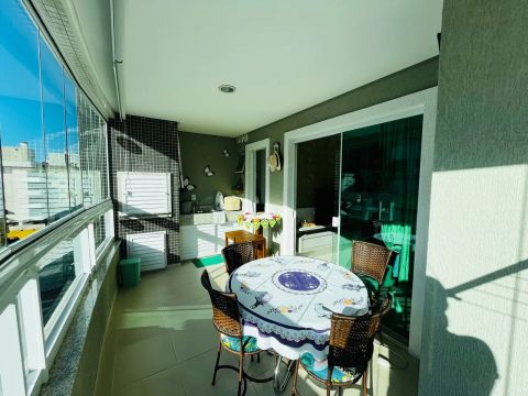 Apartamento à venda em Bombinhas SC