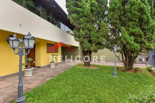 Casa em Rua Vereador Washington Mansur - Ahú - Curitiba/PR