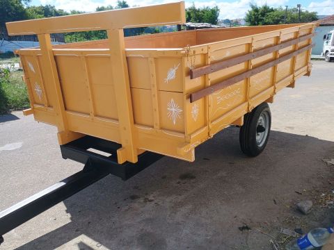 Carreta agrícola de 4 toneladas 