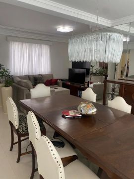 Lindo apartamento QUADRA MAR em Balneário Camboriú para locação anual