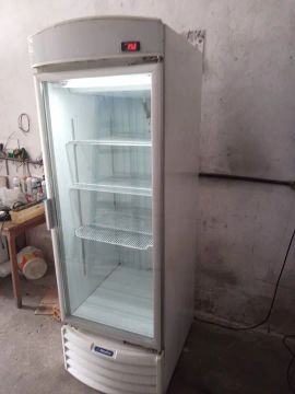 Refrigerador Expositor Vertical para Comércio