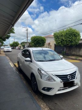 Versa 1.6 SL automático 2019