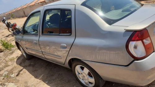 Clio 1.6 top