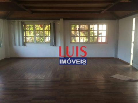 Casa com 1 dormitório para alugar, 80 m² por R$ 2.400,00/mês - Piratininga - Niterói/RJ