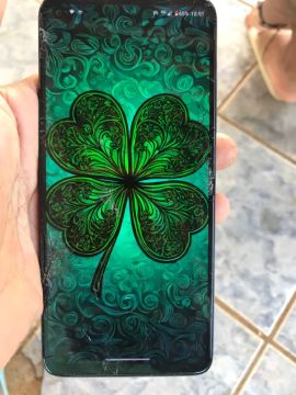 Moto g 9 0plus Celular com tela quebrada - Ótimo para peças!