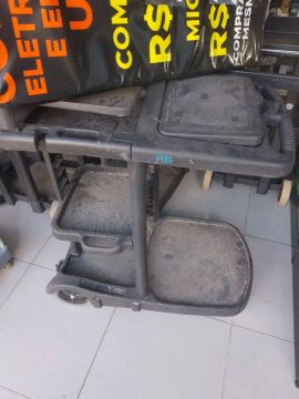 Carrinho auxiliar ou de limpeza