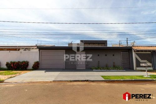 Casa Térrea no Bairro Vila Jacy