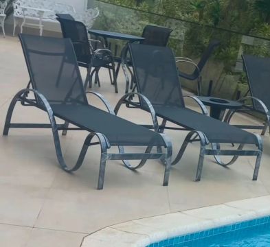 Cadeiras de Sol em Alumínio e Tela - Ótimas para a Piscina!