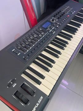 Teclado Impulse 61 Teclas 
