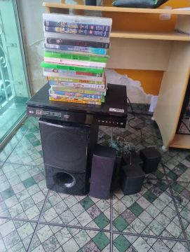 Home Theater LG com DVD Player e 5 Caixas de Som