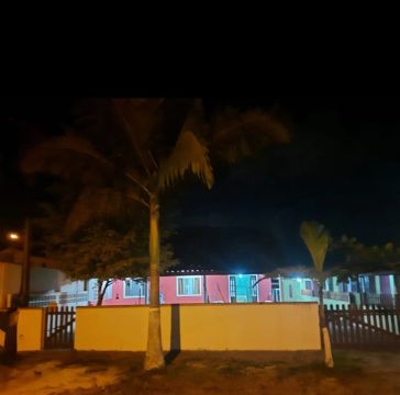 Casa em Itapoá SC p/até 10 pessoas , 300,00 a diária c/ reserva mínima de 5 dias
