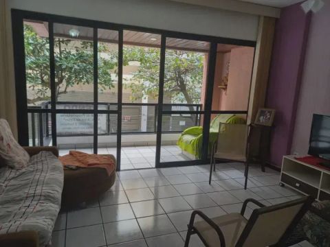 .Apartamento com 136 metros quadrados de 3 quartos na Praia da Costa.